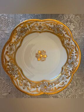 ANTIQUE NIPPON MORIAGE FOOTED- BOWL EARLY 1900'S LIKE NEW BEAUTIFUL HAND-PAINTED